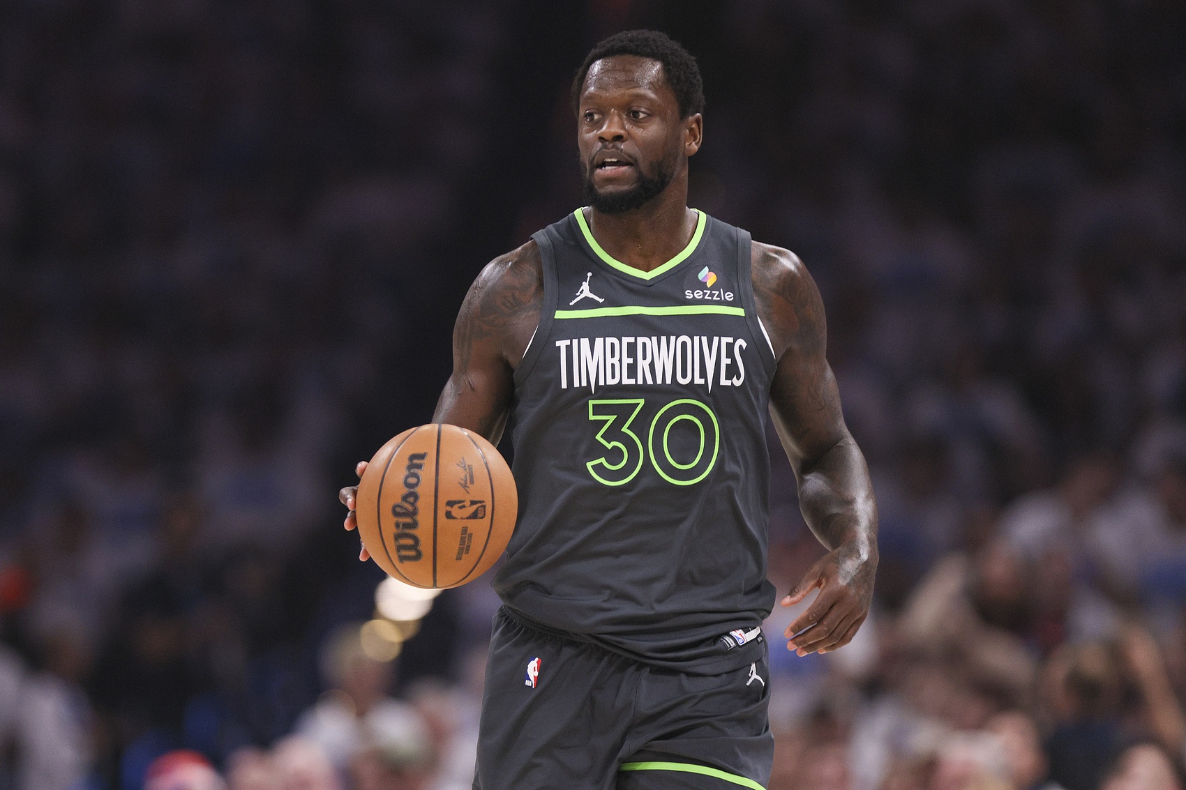 贝弗利坦言低估兰德尔实力 其控球技术远超预期